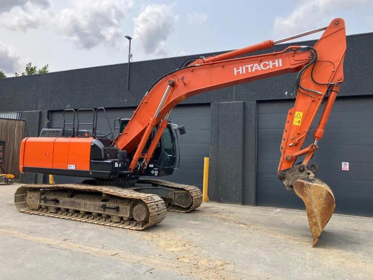 Hitachi ZX250LC-6, Articles professionnels, Machines & Construction | Grues & Excavatrices, Enlèvement