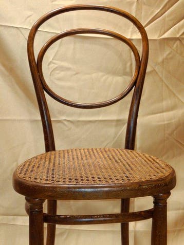 Rare Thonet chair - model Nr. 10, period circa 1865, early
