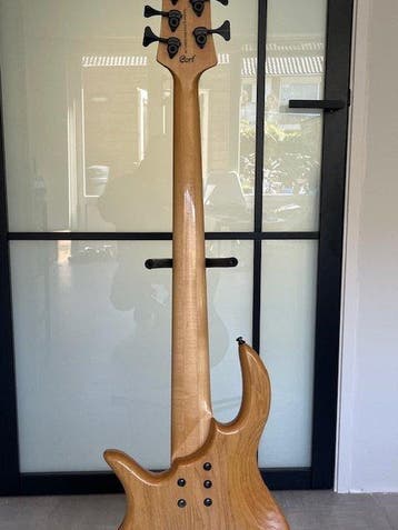 Cort - - Elektrische basgitaar - Zuid-Korea - 2003, Muziek en Instrumenten, Nieuw