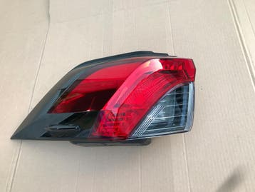 Toyota RAV-4 17+ linker achterlicht origineel, Verzenden