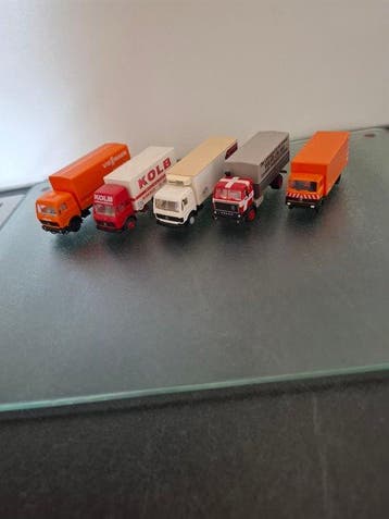Herpa, Wiking 1:87 - Model vrachtwagen (25) - diversen, Nieuw