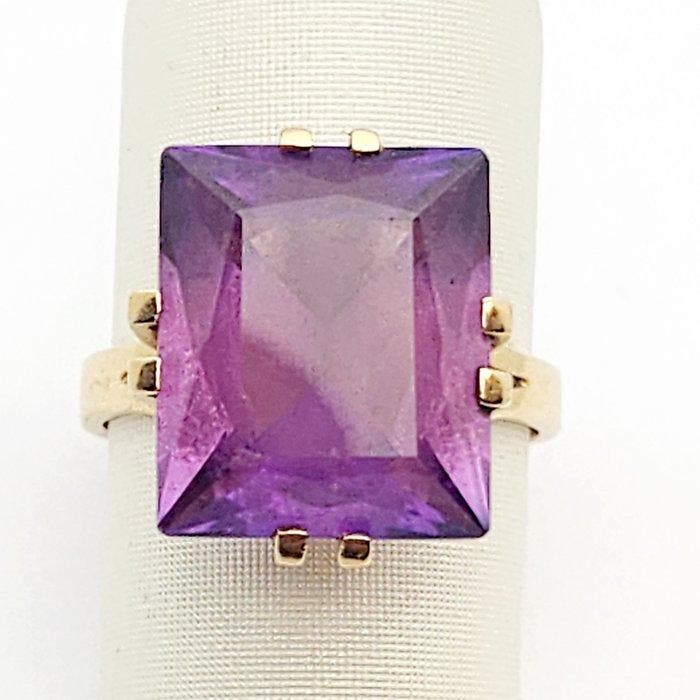 Ring - 18 karaat Geel goud Amethist, Handtassen en Accessoires, Ringen