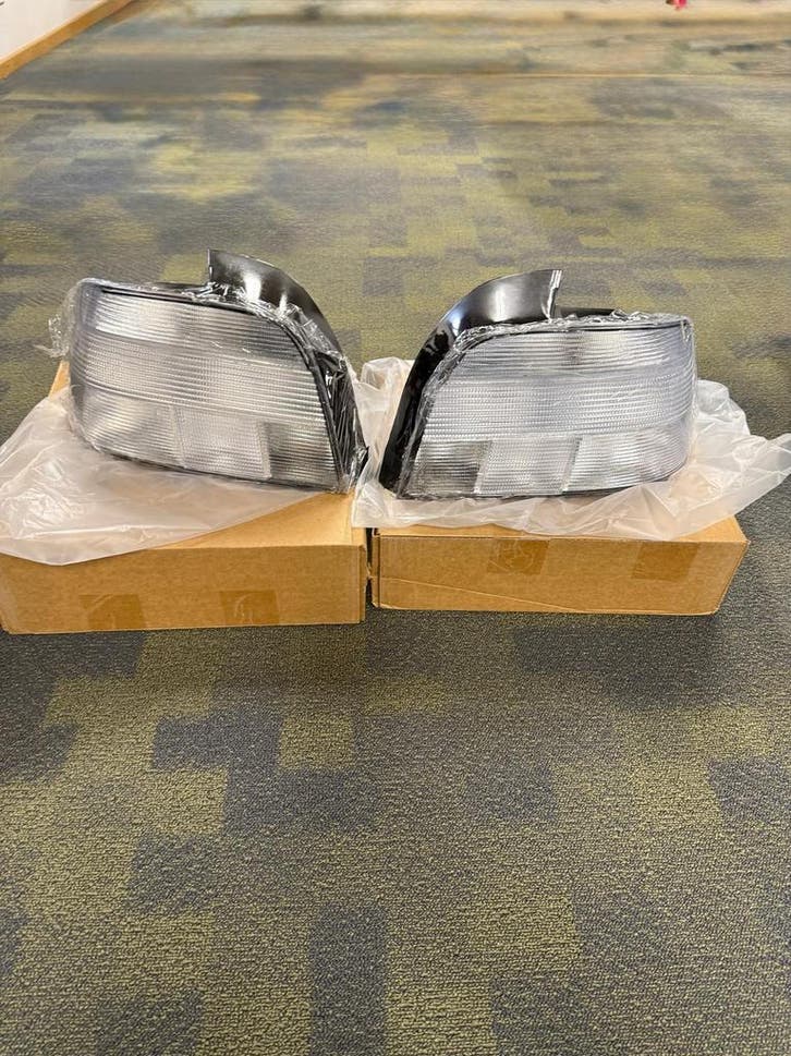 BMW E39 Sedan achterlichten wit – set links + rechts, Autos : Pièces & Accessoires, Éclairage