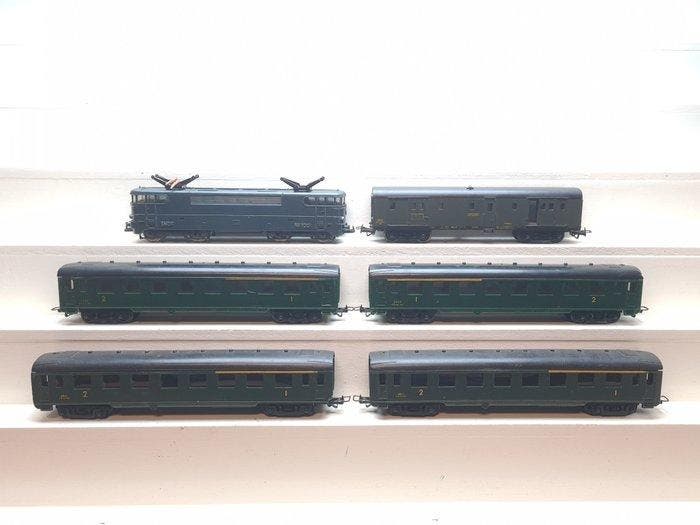 Jouef H0 - Treinset (6) - 6-delige sneltrein met BB 9201 -, Hobby en Vrije tijd, Modeltreinen | H0