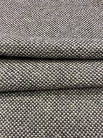 Kvadrat - Stof met een verweven, textuurachtige structuur en