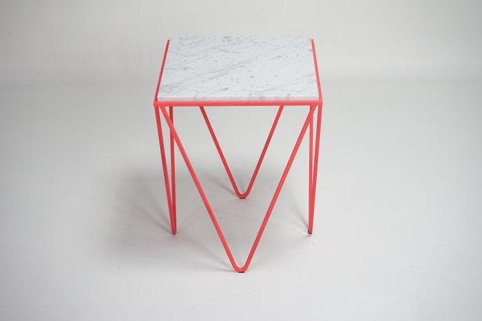 DFlab Studio - Middentafel - Avior Fluo - Carrara marmer, Antiek en Kunst, Kunst | Designobjecten