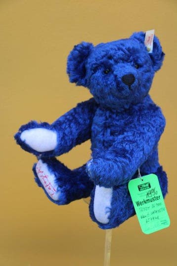 Archief Steiff: Teddybeer Lafayette, 1996, werkvoorbeeld.