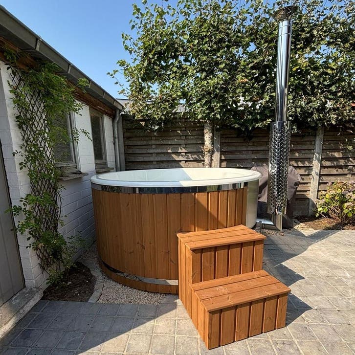 Luxe Hottub met Hydromassage | Houtgestookt | 4-6 Personen, Jardin & Terrasse, Bains à remous et Spas, Envoi