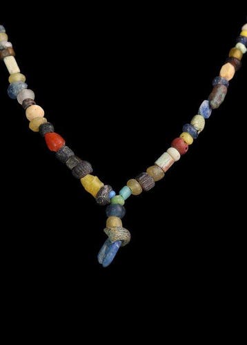 Romano-Egyptisch Veelkleurig glas en faience Kralenketting