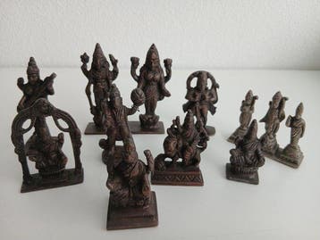 Antieke Indiase Goden Beelden - museumstukken - India