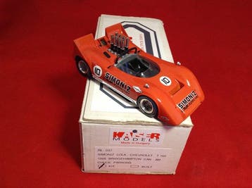 Kaiser Models - made in Hungary 1:43 - Model sportwagen -