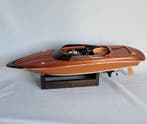 Bateau miniature