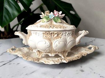 Decoratief ornament (2) - Capodimonte - Italië -