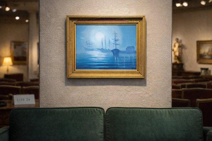 École européenne (XX) - Scène portuaire avec voiliers, Antiquités & Art, Art | Peinture | Classique