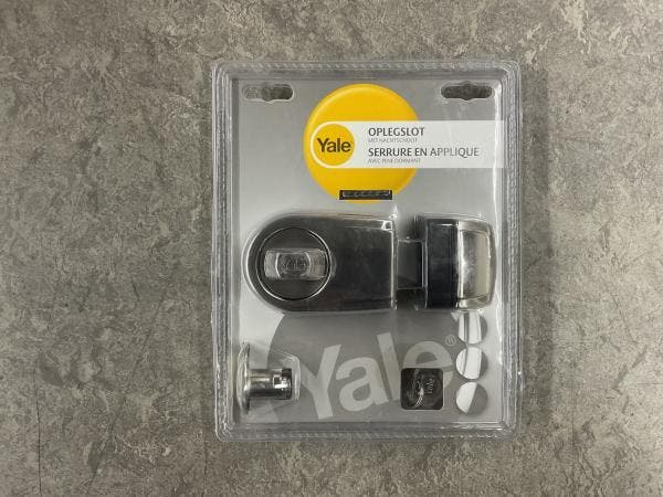Veiling - 8x Yale oplegslot Rim Lock vernikkeld, Doe-het-zelf en Bouw, Deuren en Vliegenramen