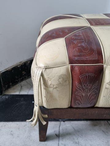 Kruk - Leder - Lederen kruk in Egyptische stijl –