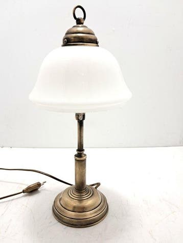 Lumi - Lampe de table - Opaline