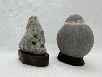 Steen - Set van 2 / Suiseki, Bonseki, kijksteen Takanejima