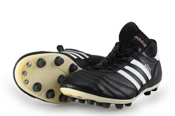 Adidas Voetbalschoenen in maat 45 Zwart, Vêtements | Hommes, Chaussures, Verzenden