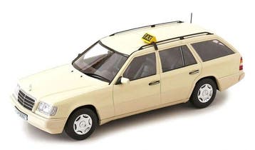 Triple 9 Collection 1:18 - Break miniature - Mercedes-Benz