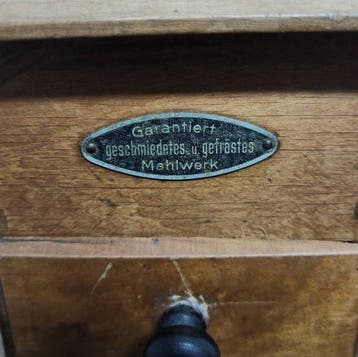 Koffiemolen - Vintage Duitse koffiemolen – Zeldzame houten