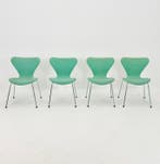 Fritz Hansen - Arne Jacobsen - Chaise empilable (4) - Chaise