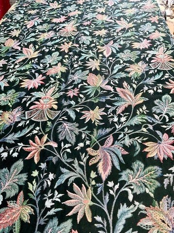 Tijdloze elegantie. Jacquardweefsel met patroon dat in de