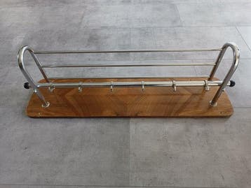 Porte-manteau - Chromé(e), Bois - Placage en livre.