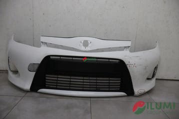Voorkant bumper Toyota Yaris III 3 Hybrid 11-14 52119-0D450, Verzenden