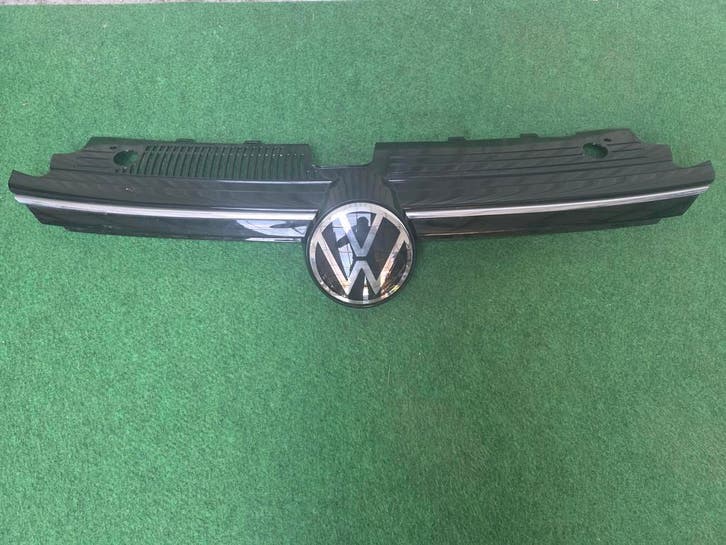Calandre Volkswagen Golf VIII 2019 - 2024, Auto-onderdelen, Carrosserie, Ophalen