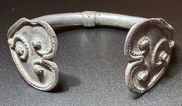 Époque Viking Argent Bracelet exclusif et massif avec des