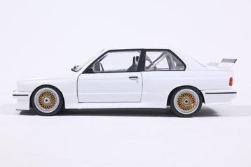Solido 1:18 - Voiture miniature - BMW E30 M3 Race ready