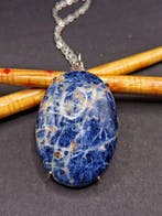 Bijou Mondo artisanal, en argent 925 avec sodalite de