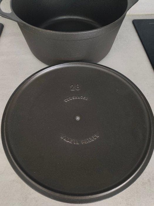 Le Creuset, Cousances - Braadpan - Bron - Zeer zeldzaam, Antiquités & Art, Antiquités | Ustensiles de cuisine