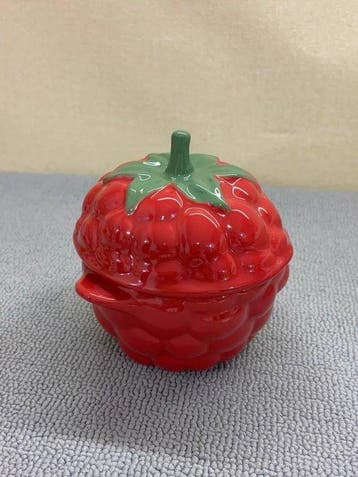 Le Creuset - Pot - Porselein - aardbei-vormige pot