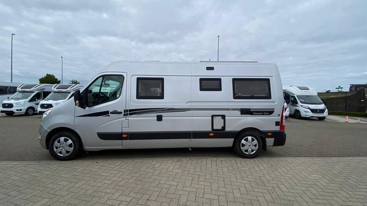 Font Vendôme Mastervan zeer verzorgd en 51882 km 632204, Caravanes & Camping, Camping-cars