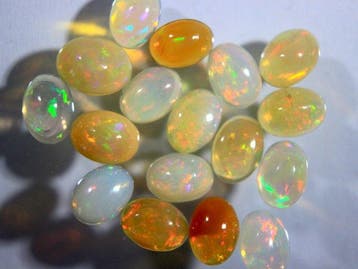Geen reserve - 8,30 ct natuurlijke Ethiopische opalen -