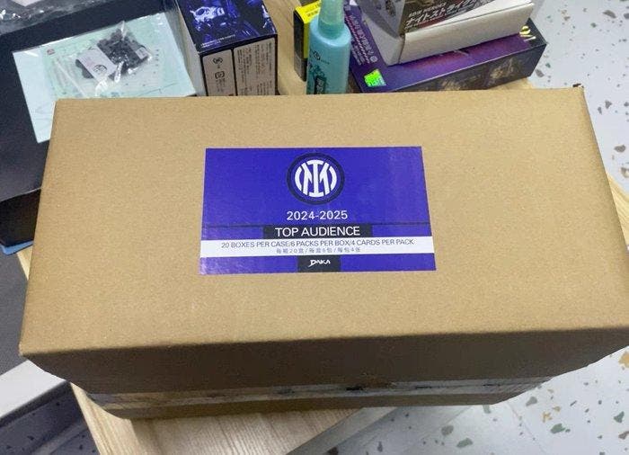 2024/25 DAKA FC Inter Top Audience - 1 Case - Near Mint (NM), Collections, Autocollants