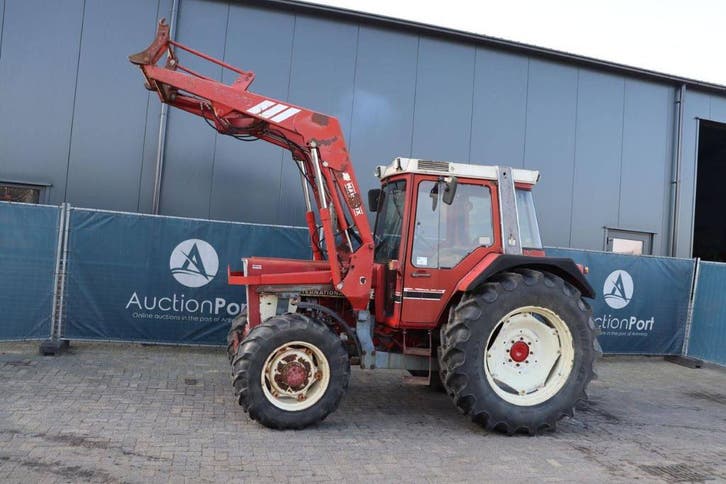 Veiling: Tractor International 845AXL Diesel 60kW 1982 (Marg, Zakelijke goederen, Landbouw | Tractoren, Ophalen