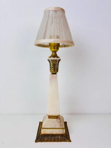 Tafellamp - albasten obelisk tafellamp met bronzen voet ca.
