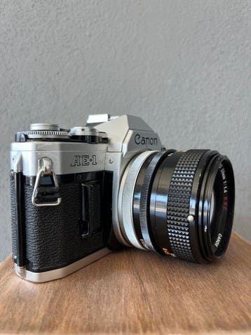 Canon AE-1 + FD 1,4/50mm S.S.C. | Appareil photo argentique, Audio, Tv en Foto, Nieuw