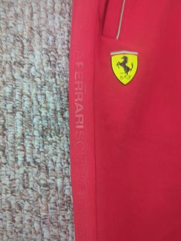 Ferrari - Trainingspak, Nieuw