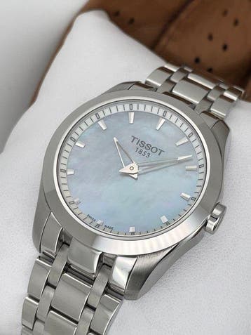 Tissot - Couturier Mother of Pearl - T035.246.11.111.00 -