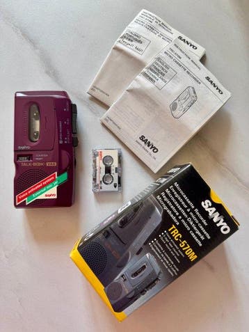 Sanyo - TRC-570M Lecteur portable de cassettes, TV, Hi-fi & Vidéo