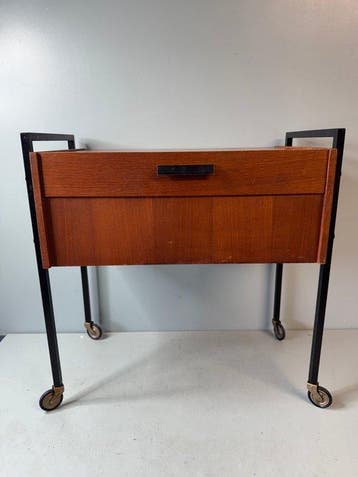 Boîte à couture - Vintage cabinet de couture en teck / table