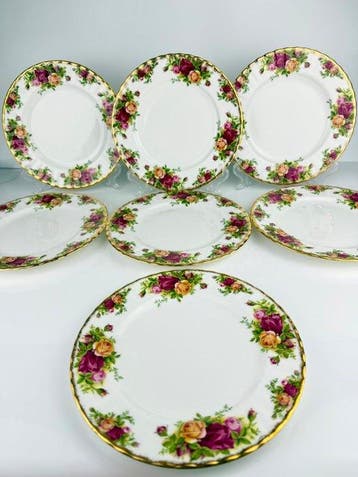 Royal Albert - Bord (7) - Been - Old Country Roses / 1962