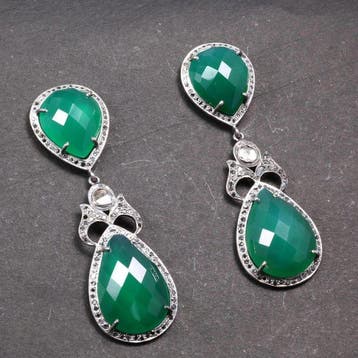 Zonder minimumprijs - Oorbellen Vintage peervormige groene