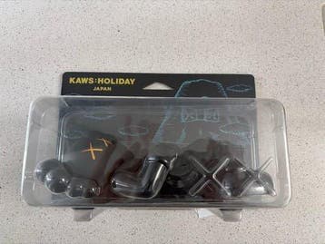 Kaws (1974) - KAWS:HOLIDAY JAPAN
