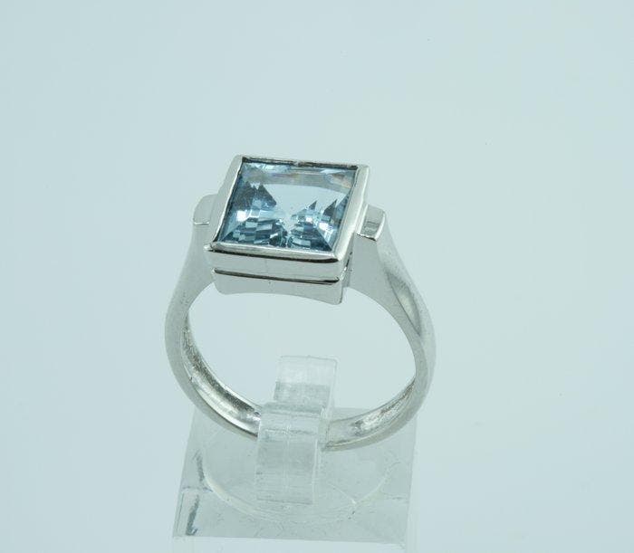Ring - 18 karaat Witgoud Aquamarijn, Handtassen en Accessoires, Ringen