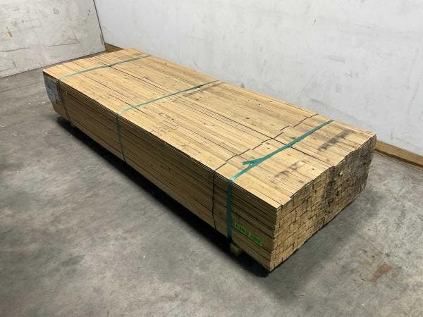 Veiling - 300x Vuren lat geschaafd 300x3,8x1,1cm, Doe-het-zelf en Bouw, Hout en Planken